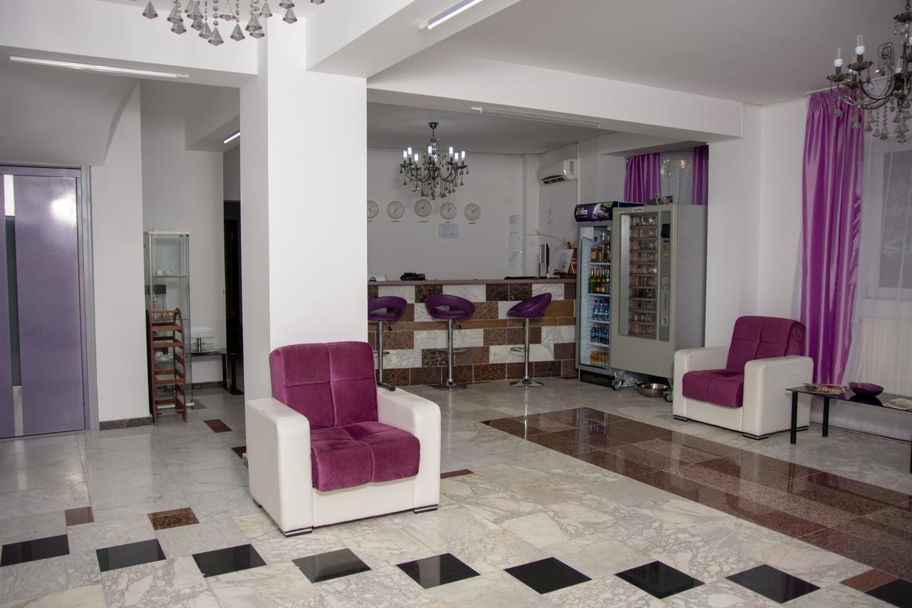Iris Boutique Therme & Bucharest Otopeni Airport Exterior foto