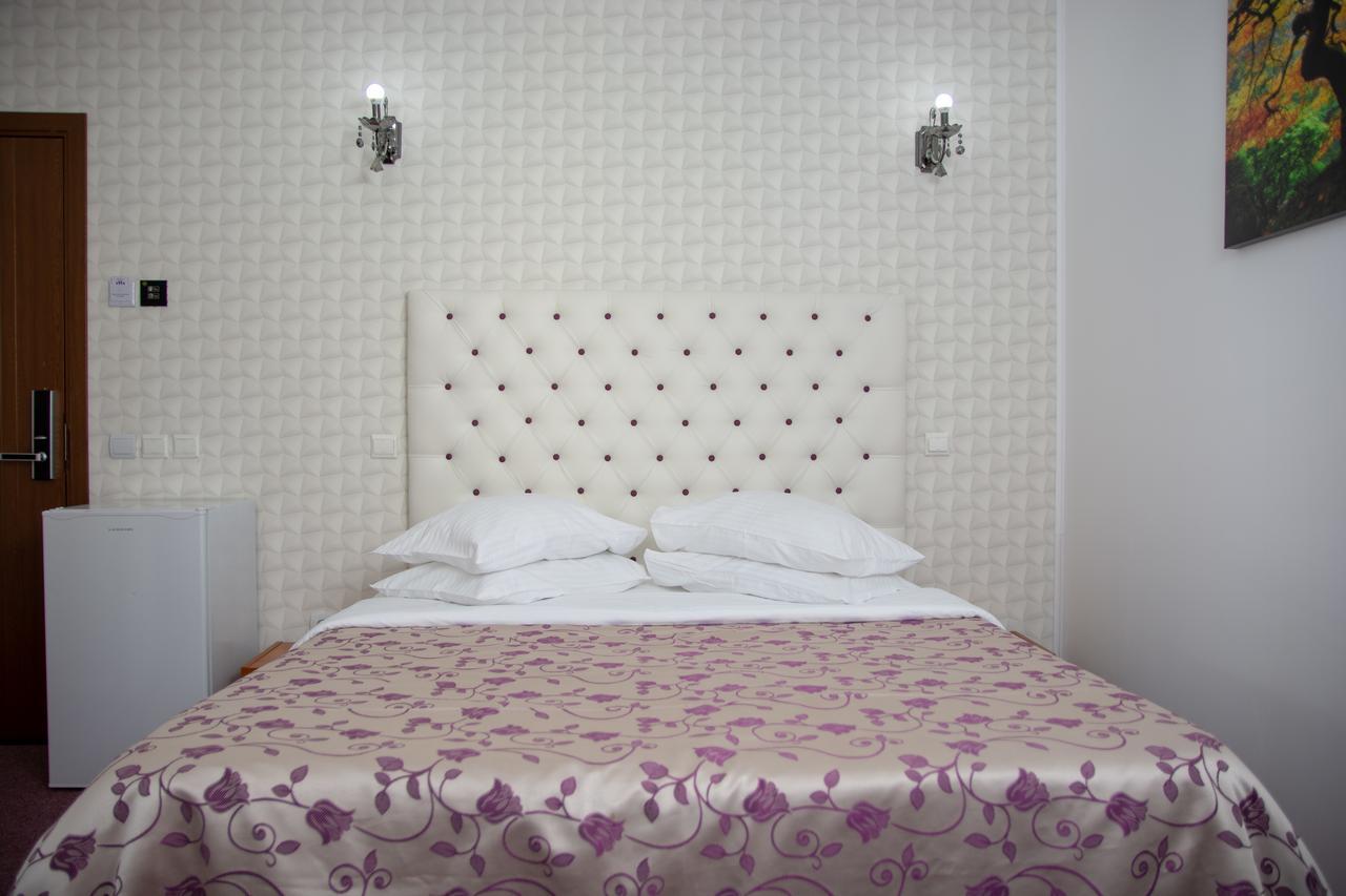 Iris Boutique Therme & Bucharest Otopeni Airport Exterior foto